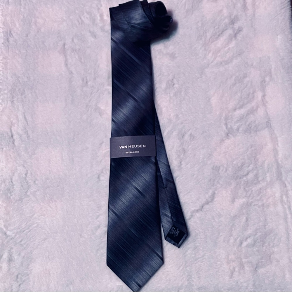 Van Heusen Charcoal Tie